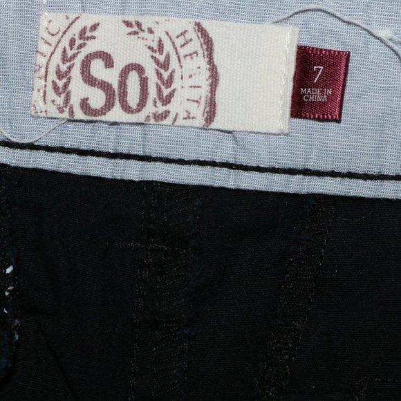 SO Black and White Arrow Shorts w31 Length 10.5 - Picture 3 of 5